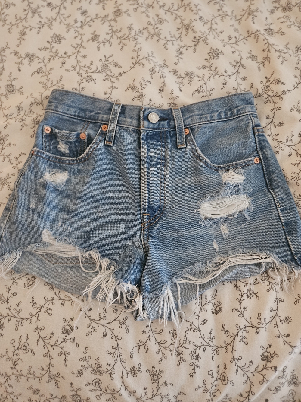 Classic Distressed Denim Shorts - Light Blue